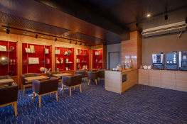 フリードリンクラウンジ